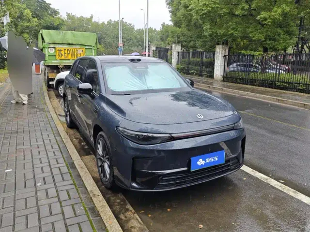 Leapmotor C10 — Фото автомобиля 2