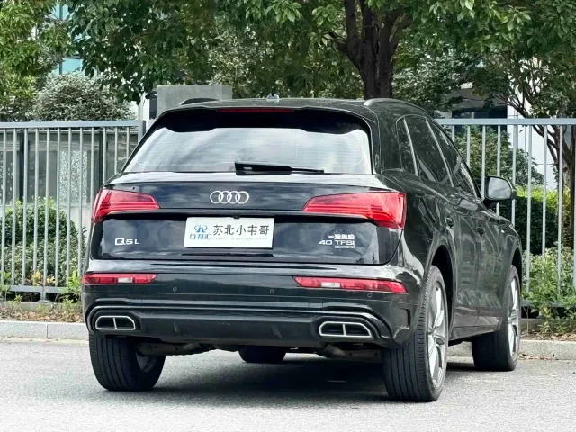 Audi Q5L — Фото автомобиля 5