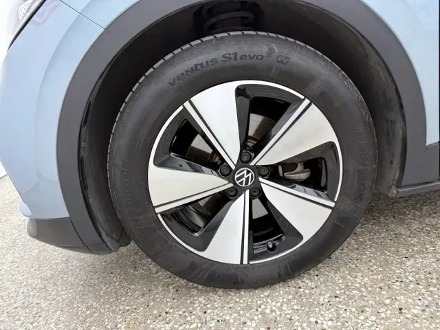 Volkswagen ID.4 X — Фото автомобиля 12