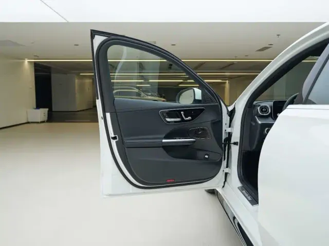 Mercedes-Benz C-Class — Фото автомобиля 15