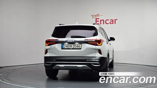 Kia Seltos Seltos Бензин 1.6 турбо 2WD — Фото автомобиля 4