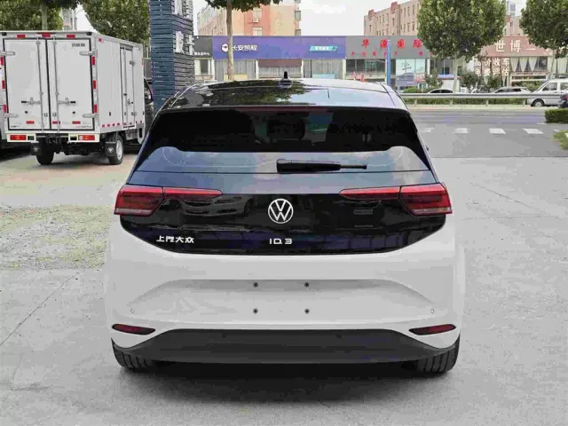 Volkswagen ID.3 — Фото автомобиля 5