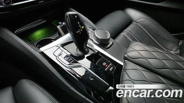 BMW 5 Series G30 — Фото автомобиля 9
