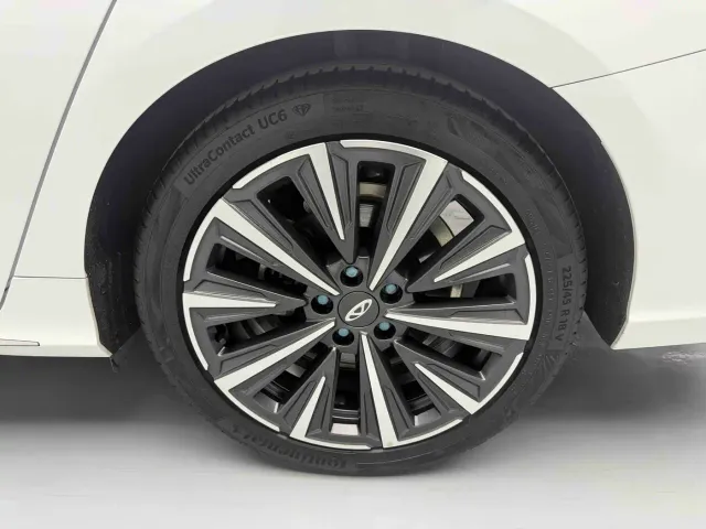 Chery Arrizo 8 — Фото автомобиля 7