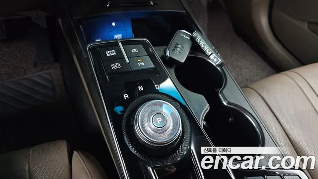 Kia K8 Hybrid — Фото автомобиля 12