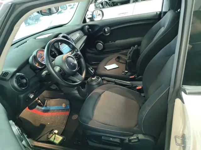 MINI Hatch — Фото автомобиля 14