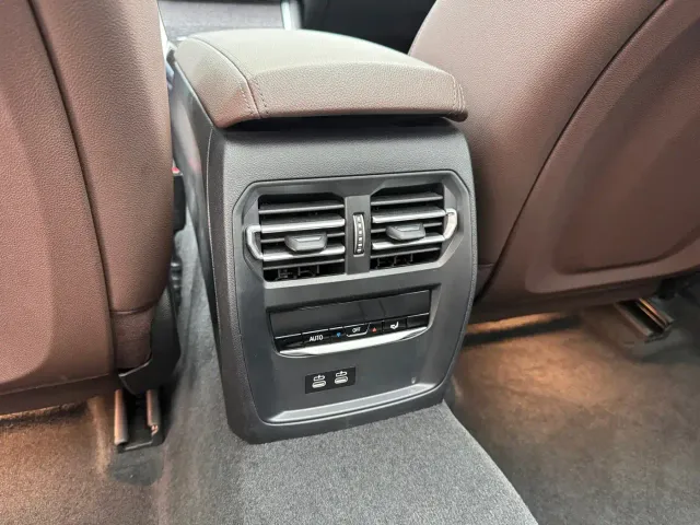 BMW 3 Series — Фото автомобиля 17