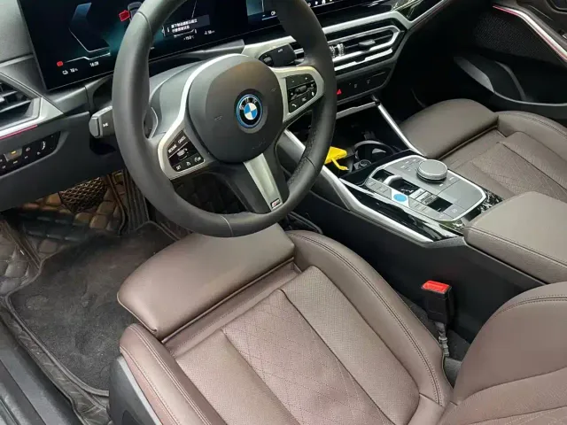 BMW i3 — Фото автомобиля 4