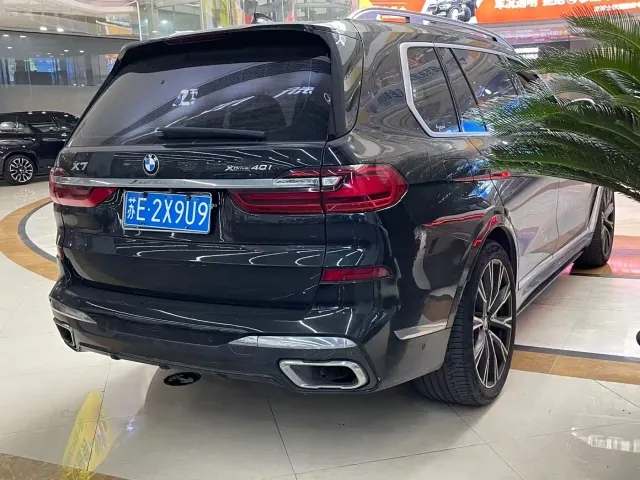 BMW X7 — Фото автомобиля 4