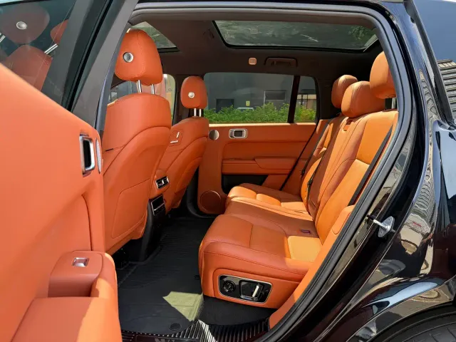 Li Auto L7 — Фото автомобиля 17
