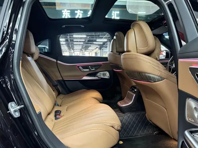 Mercedes-Benz E-Class — Фото автомобиля 19