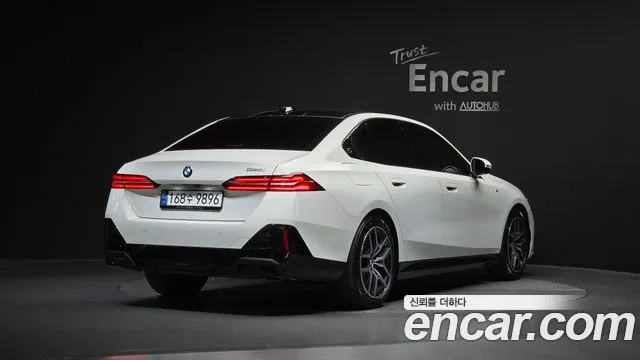 BMW 5-Series — Фото автомобиля 2