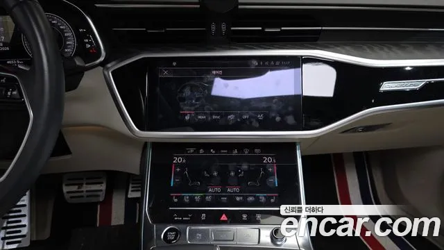 Audi A7 4K — Фото автомобиля 20