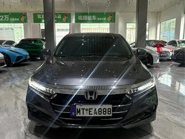 Honda Accord — Фото автомобиля 2