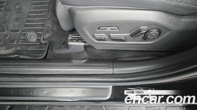 Hyundai Santafe Santa Fe (MX5) Бензин 2.5T 4WD — Фото автомобиля 30