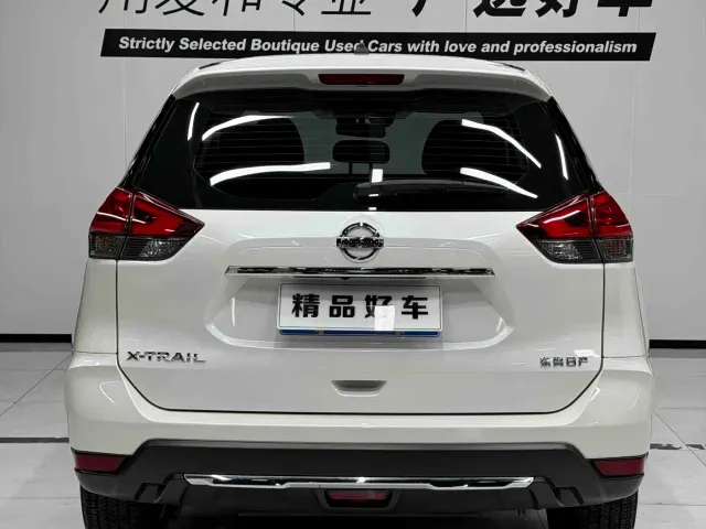 Nissan X-Trail — Фото автомобиля 5