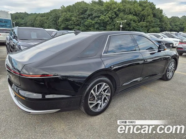 Hyundai Grandeur Grandeur (GN7) 2.5 Бензин 2WD — Фото автомобиля 6