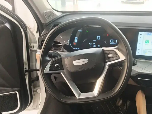 Geely Haoyue PRO — Фото автомобиля 10