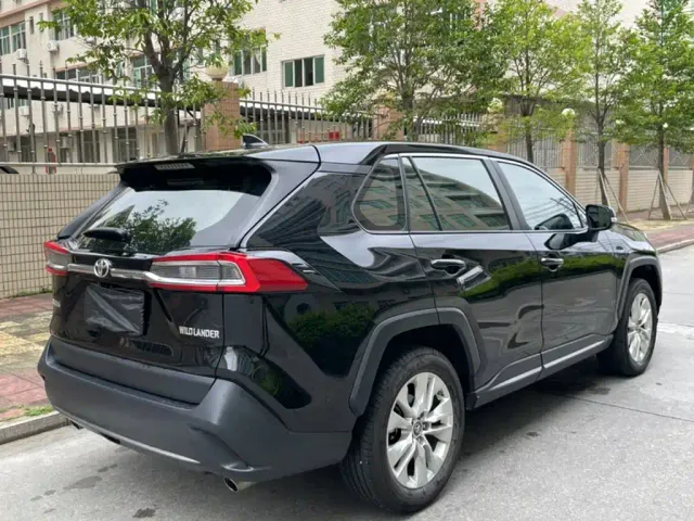 Toyota Wildlander — Фото автомобиля 9