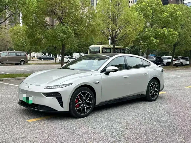 Фотография автомобиля — Dongfeng eπ 007