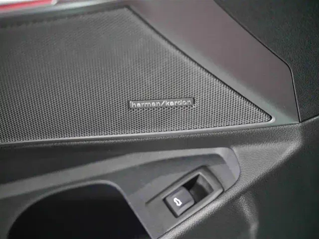 BMW 3 Series — Фото автомобиля 6