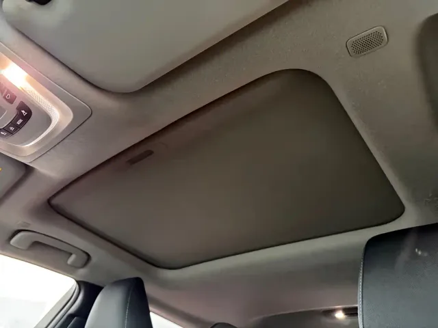Toyota Corolla 2023 1.8L Smart Hybrid Dual Engine Elite Edition — Фото автомобиля 7