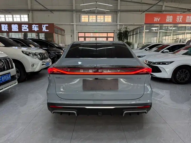 Geely Galaxy L6 — Фото автомобиля 8