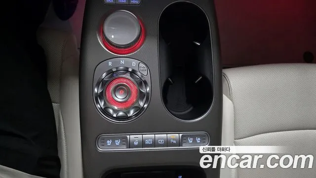 Genesis GV60 — Фото автомобиля 9