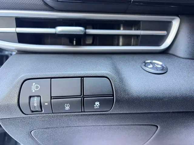 Hyundai Elantra — Фото автомобиля 9