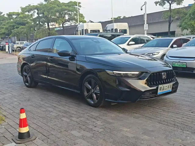 Honda Inspire — Фото автомобиля 3