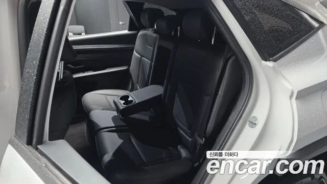 Hyundai Tucson Tucson (NX4) Бензин 1.6 турбо 2WD — Фото автомобиля 12