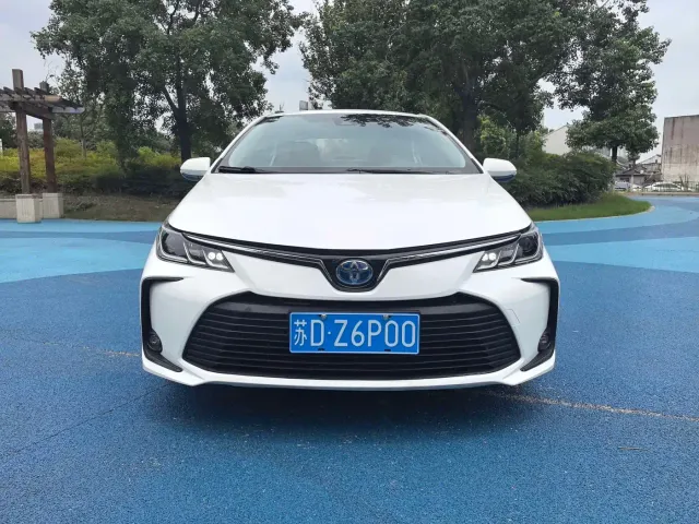 Toyota Corolla — Фото автомобиля 2
