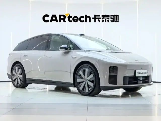 Li Auto Li Auto i6 2025 4WD Base Model — Фото автомобиля 7