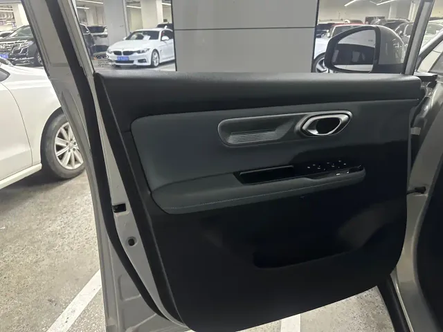 Aion AION Y 2025 Model Plus 610 Smart Enjoy — Фото автомобиля 5