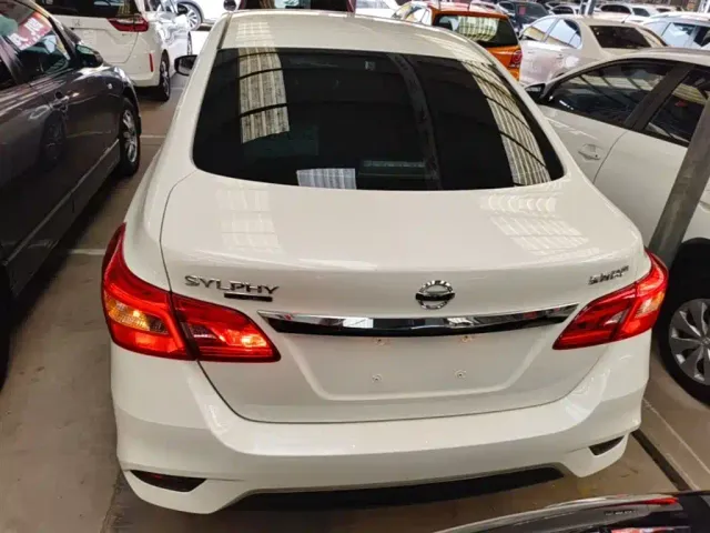 Nissan Sylphy — Фото автомобиля 4