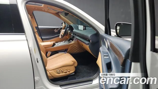 Genesis GV80 — Фото автомобиля 17