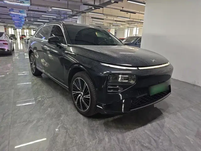 Xpeng G9 — Фото автомобиля 3