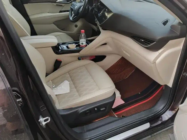 Buick Envision Plus — Фото автомобиля 8