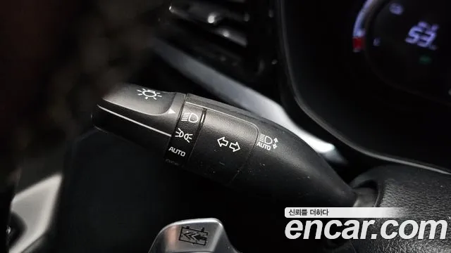 Kia Niro — Фото автомобиля 28