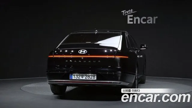 Hyundai Grandeur GN7 — Фото автомобиля 4