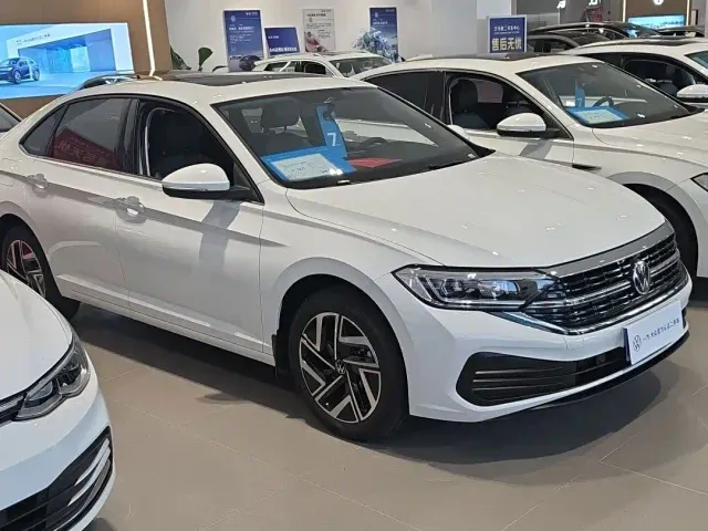 Volkswagen Sagitar — Фото автомобиля 3