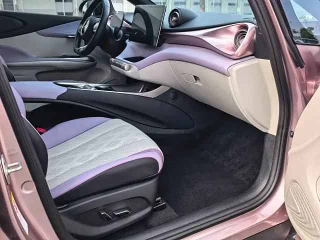 BYD Dolphin — Фото автомобиля 11