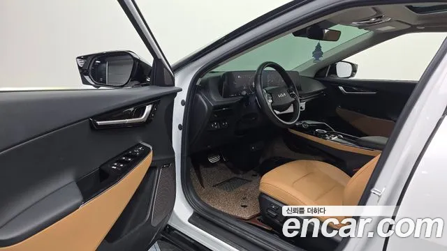 Kia EV6 — Фото автомобиля 9
