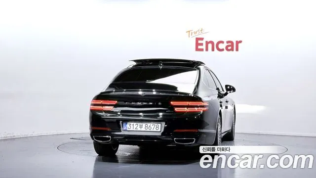 Genesis G80 RG3 — Фото автомобиля 4