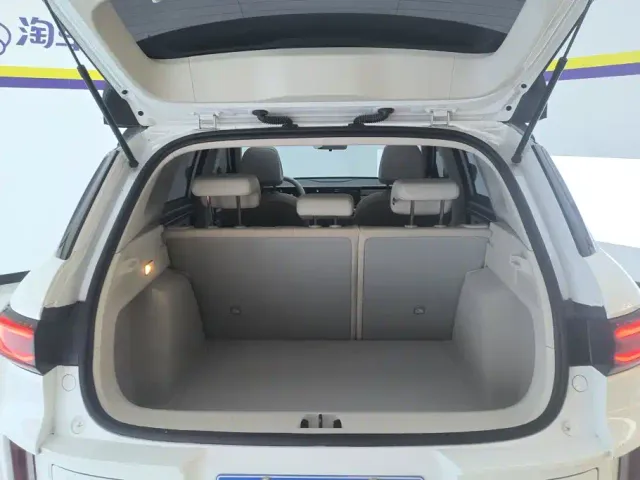 Geely ICON — Фото автомобиля 4