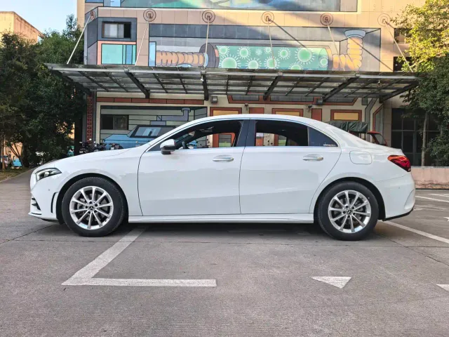 Mercedes-Benz A-Class — Фото автомобиля 20