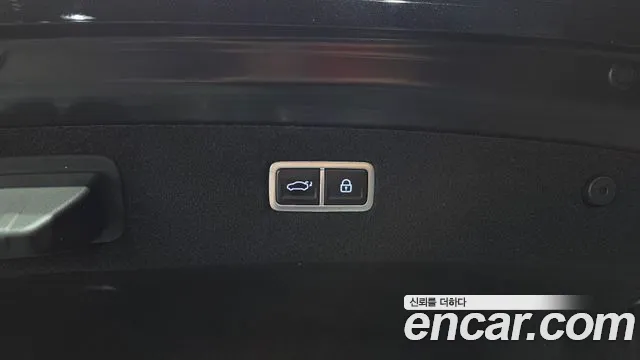 Genesis G90 Бензин 3.5 турбо AWD — Фото автомобиля 18