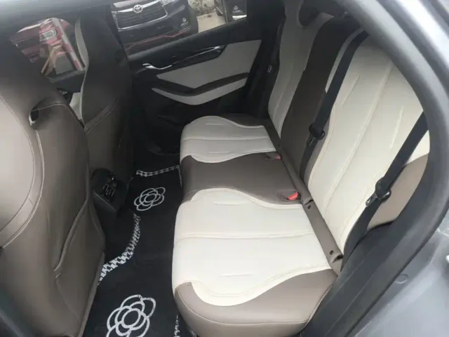 BYD Qin PLUS — Фото автомобиля 16