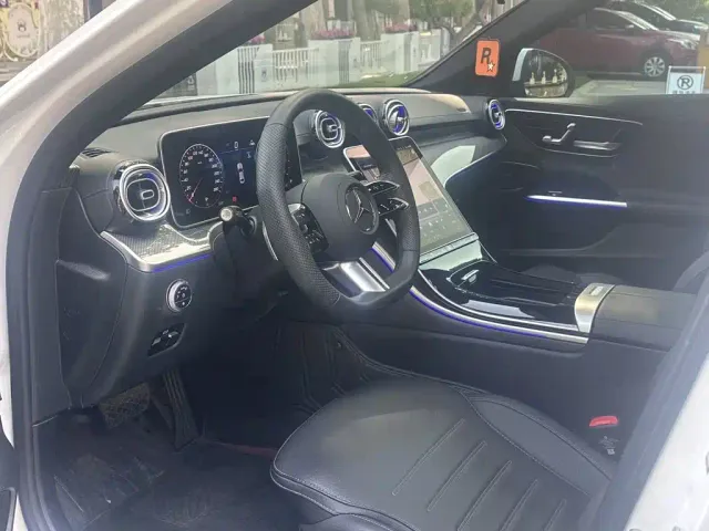 Mercedes-Benz C-Class — Фото автомобиля 4