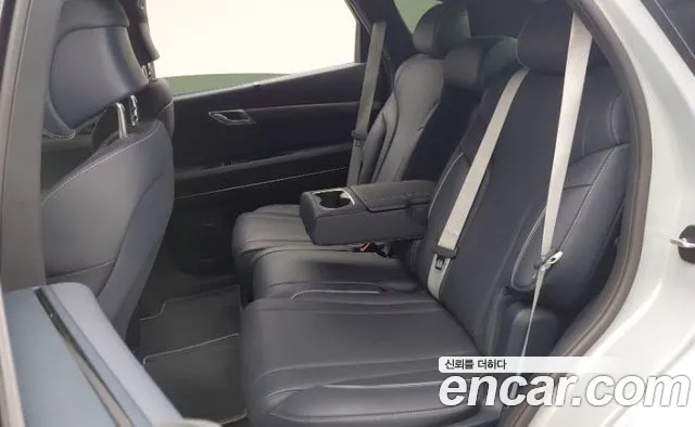 Genesis GV80 — Фото автомобиля 16